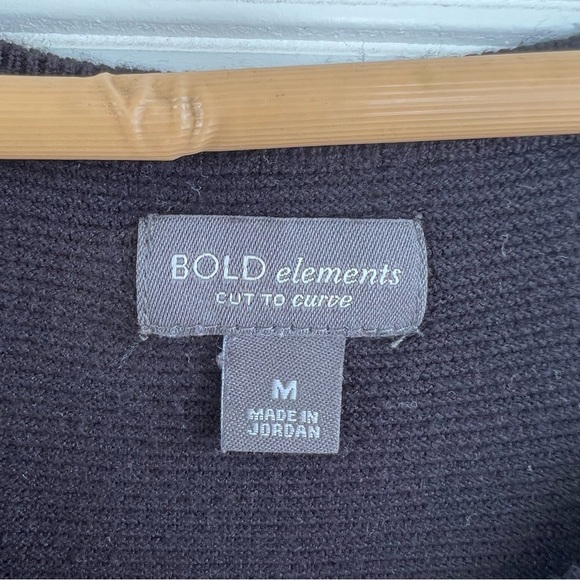 BOLD Elements cut out sleeves sweater top Size Medium - Picture 10 of 10